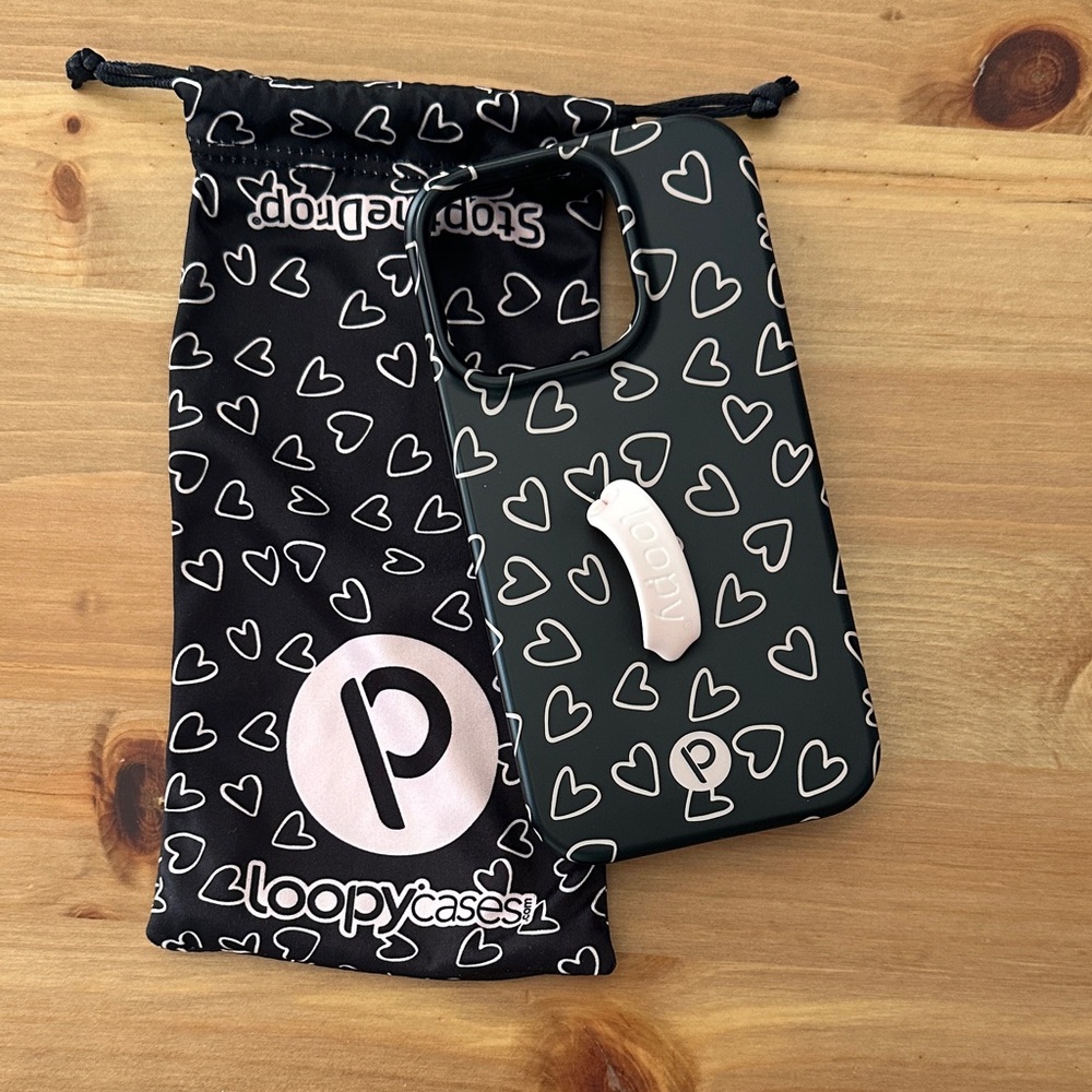 Loopy Case Heart Pattern Phone Case - Black